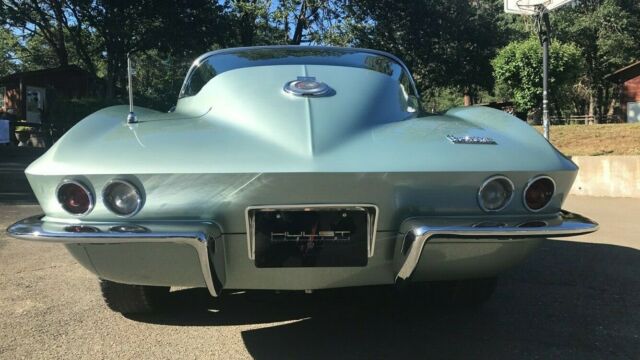 Chevrolet Corvette 1966 image number 15