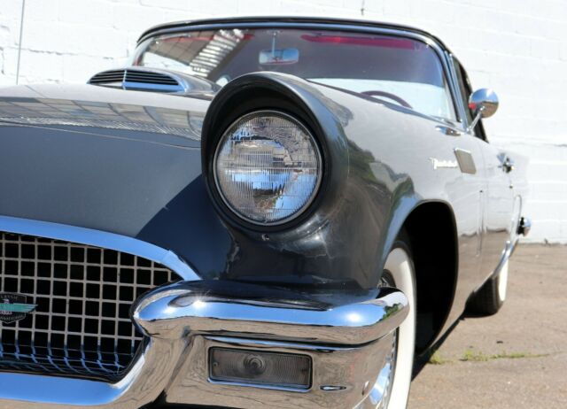 Ford Thunderbird 1957 image number 30