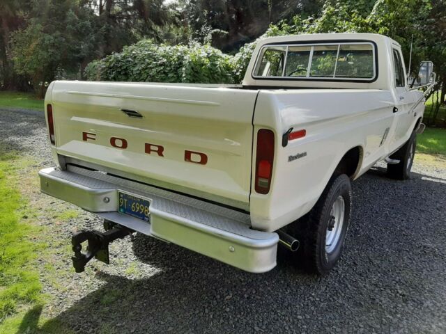 Ford F-250 1973 image number 27