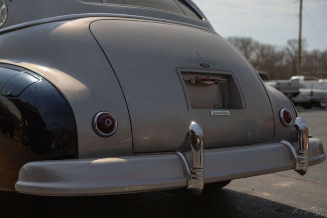 Pontiac Silver Streak 1948 image number 11