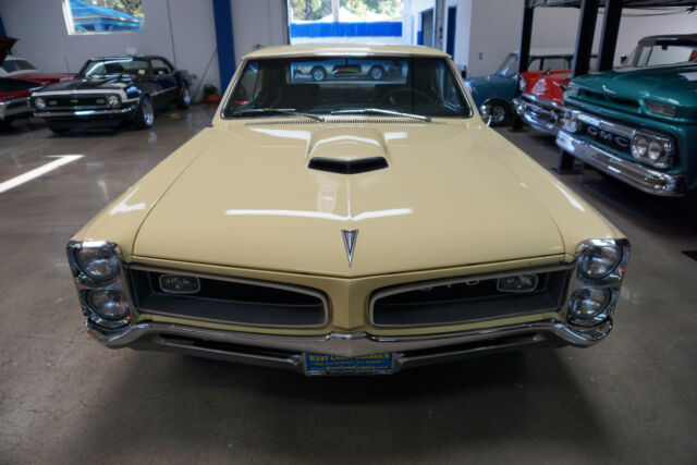 Pontiac GTO 2 Dr Hardtop 1966 image number 30