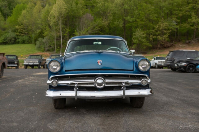 Ford Crestline 1954 image number 7