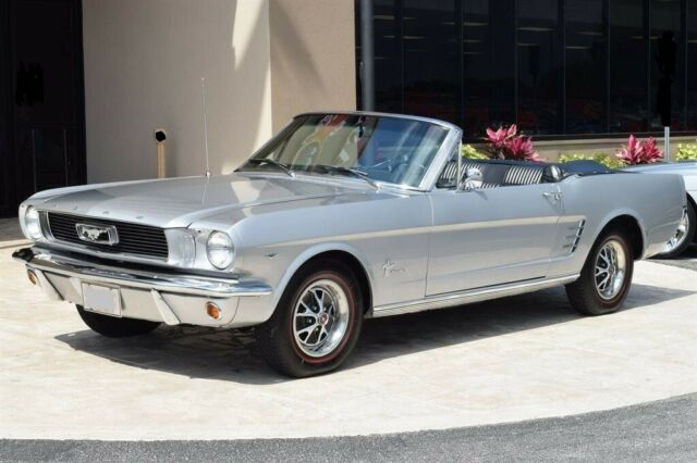 Ford Mustang 1966 image number 0