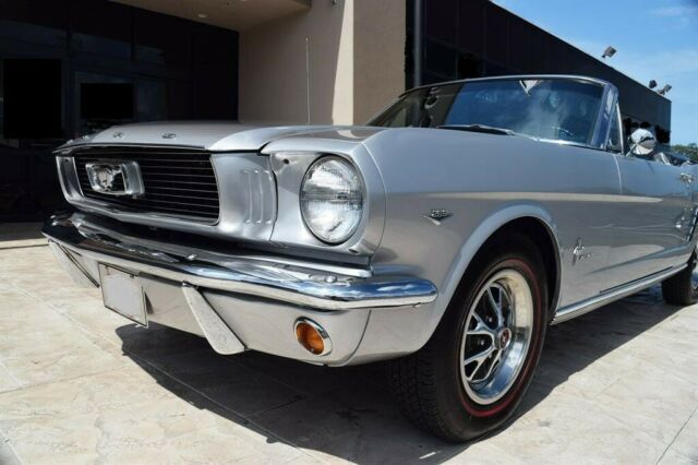 Ford Mustang 1966 image number 24