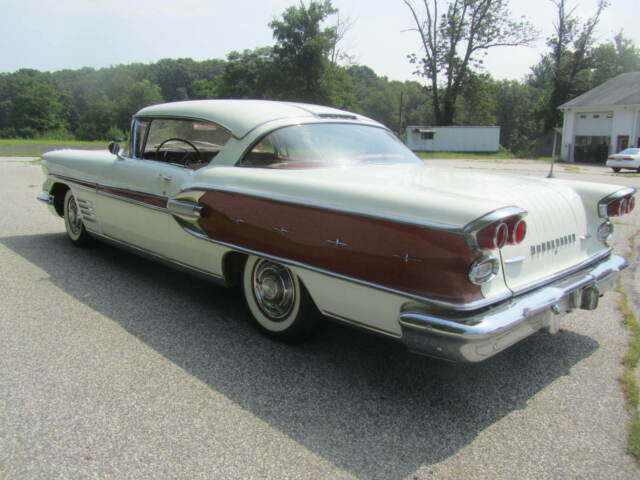 Pontiac Bonneville 1958 image number 3