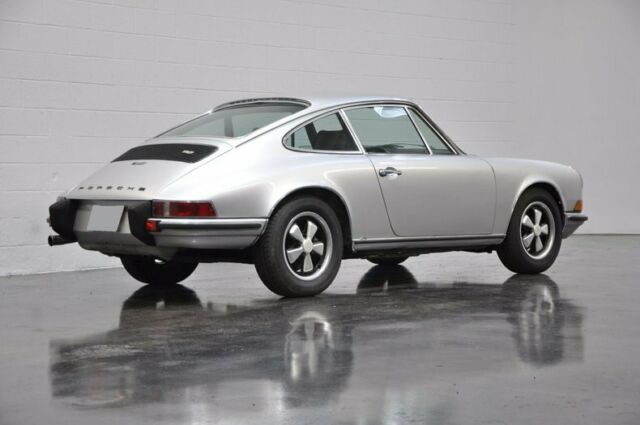 Porsche 911 1973 image number 1