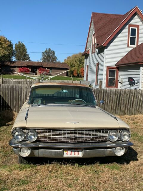 Cadillac DeVille 1961 image number 0