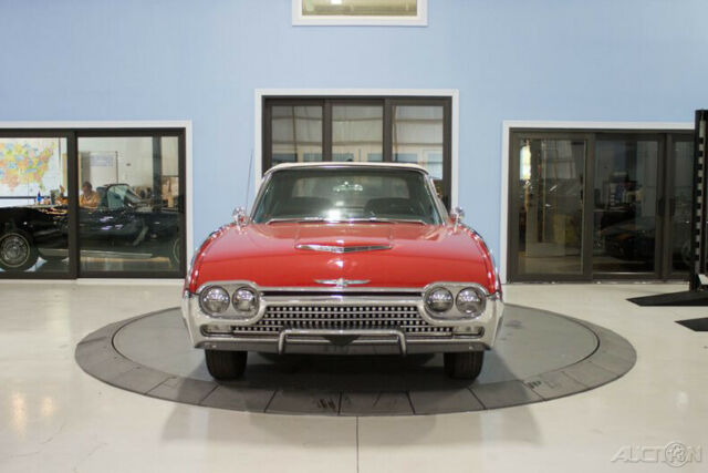 Ford Thunderbird 1962 image number 7