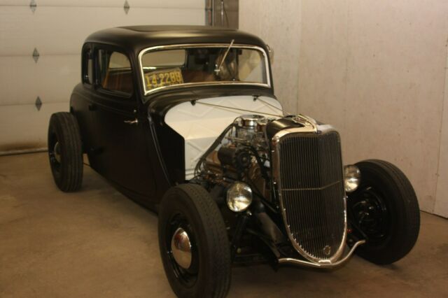 Ford Model 40 1934 image number 1