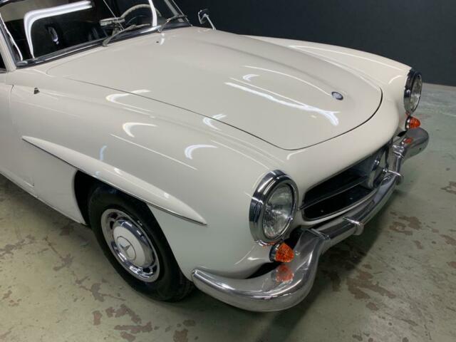 Mercedes-Benz SL-Class 1962 image number 30