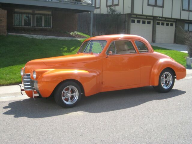 Oldsmobile coupe 1940 image number 18