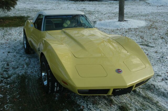 Chevrolet Corvette 1974 image number 36