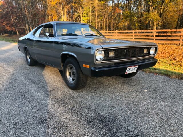 Plymouth Duster 1972 image number 0