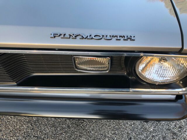 Plymouth Duster 1972 image number 10