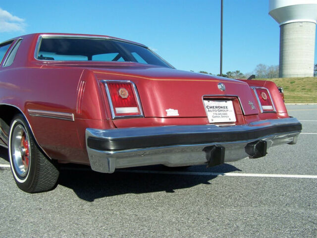 Pontiac Grand Prix 1977 image number 23