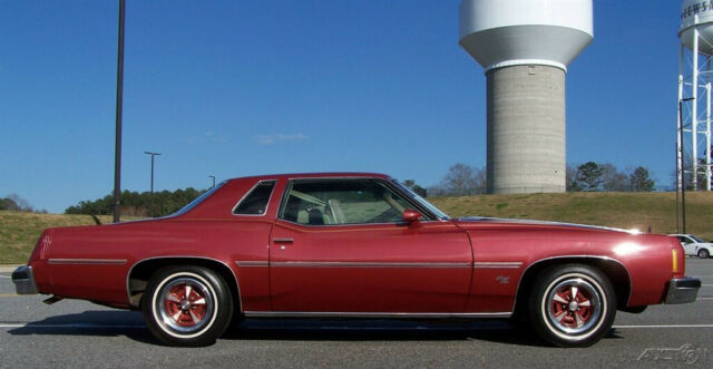 Pontiac Grand Prix 1977 image number 29