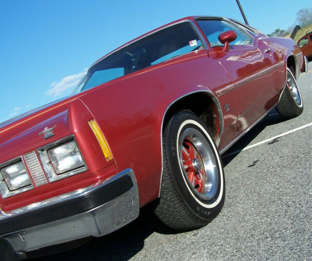 Pontiac Grand Prix 1977 image number 32