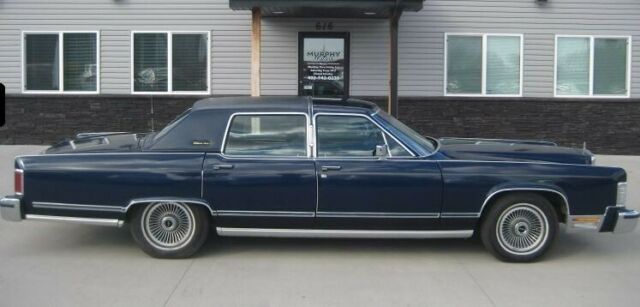 Lincoln Continental 1979 image number 0