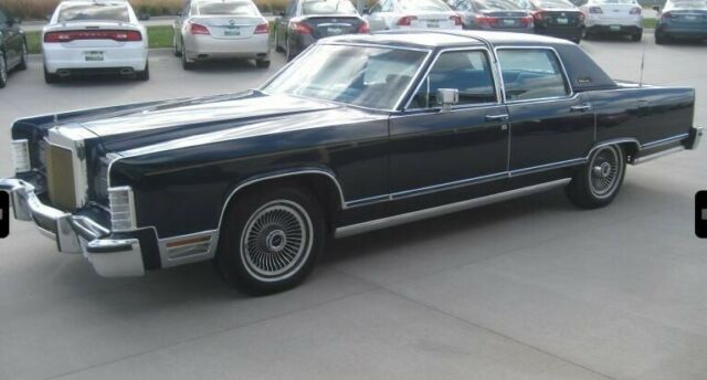 Lincoln Continental 1979 image number 12