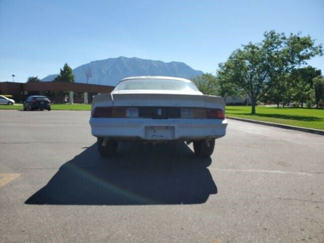 Chevrolet Camaro 1979 image number 21