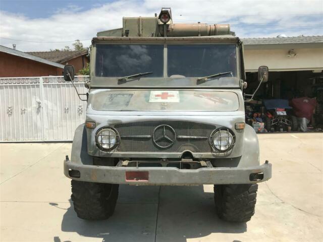 Mercedes-Benz Unimog 404s 1969 image number 27