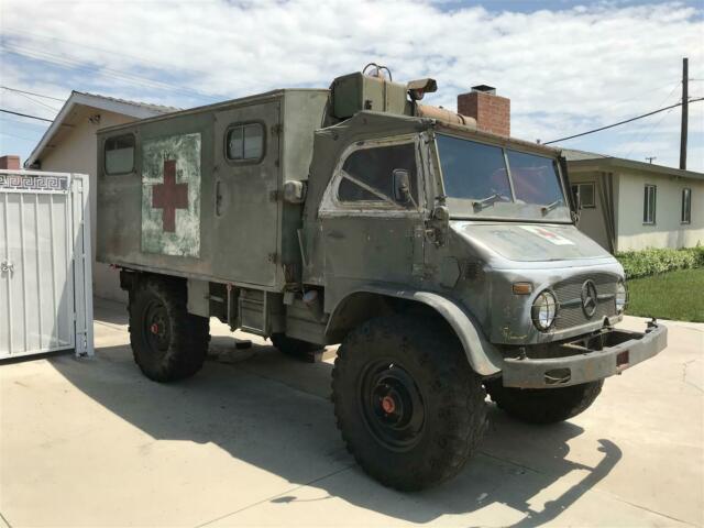 Mercedes-Benz Unimog 404s 1969 image number 28