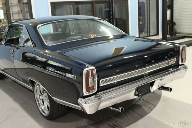 Ford Fairlane 1966 image number 17