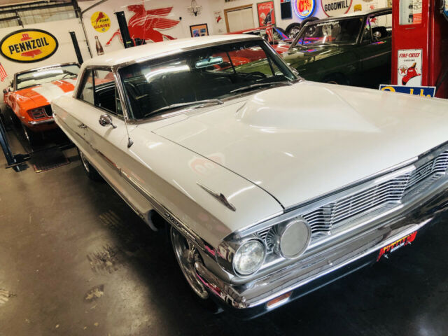 Ford Galaxie 500/XL 1964 image number 32