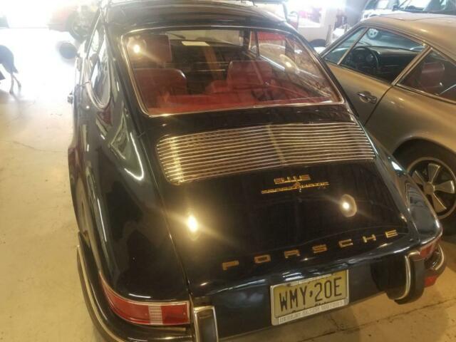 Porsche 911 1969 image number 2