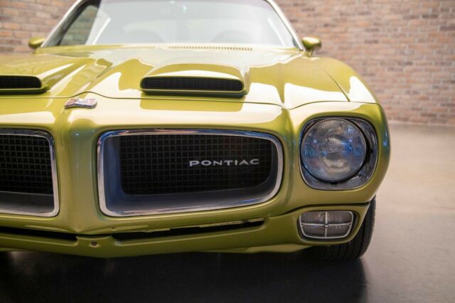 Pontiac Firebird 1971 image number 32