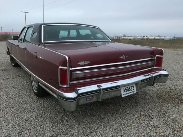 Lincoln Continental 1976 image number 10