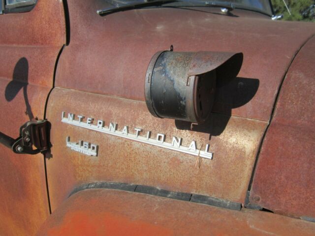 International Harvester L-160 1952 image number 13