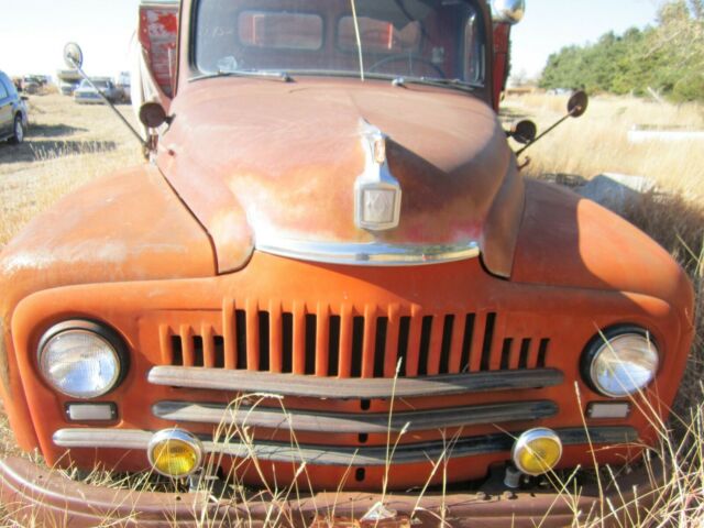 International Harvester L-160 1952 image number 17