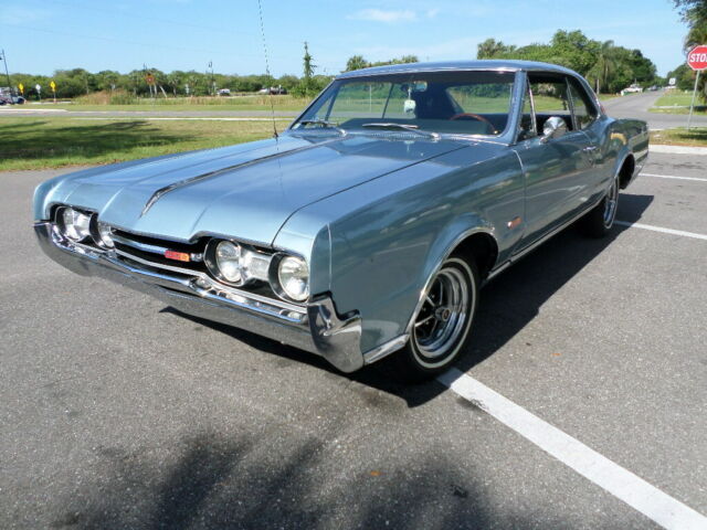 Oldsmobile Cutlass 1967 image number 24