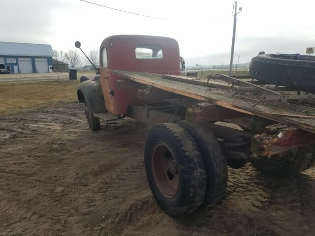 Dodge Truck 1945 image number 5