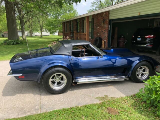 Chevrolet Corvette 1968 image number 17