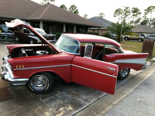 Chevrolet Bel Air/150/210 1957 image number 14