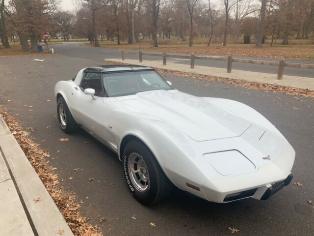 Chevrolet Corvette 1978 image number 18