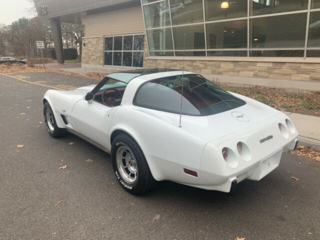 Chevrolet Corvette 1978 image number 21