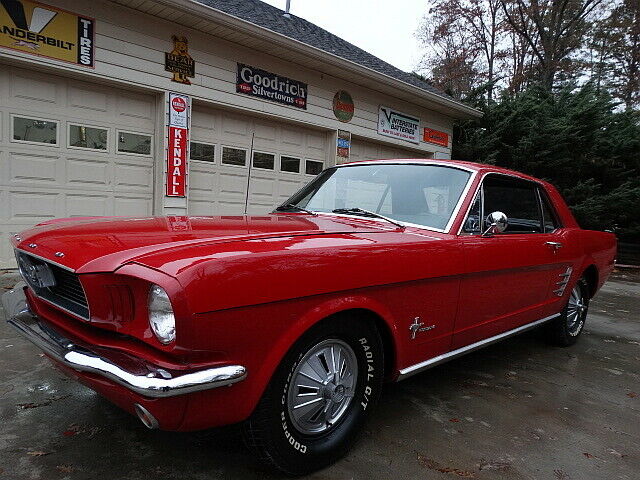 Ford Mustang 1966 image number 25