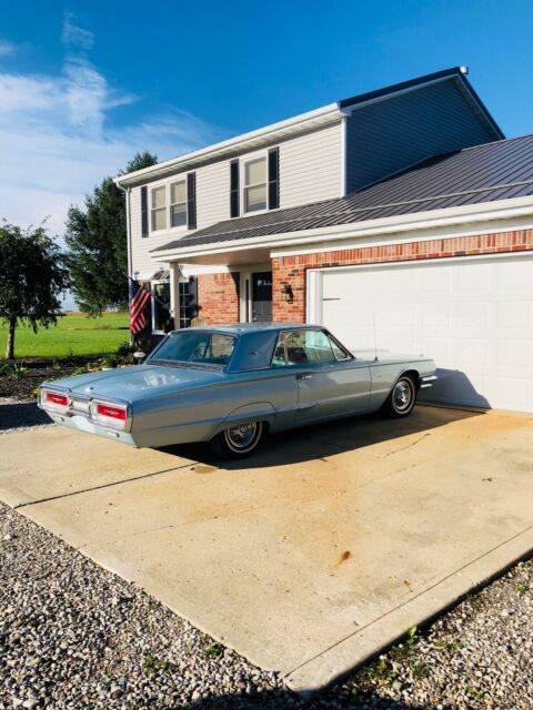 Ford Thunderbird 1964 image number 1