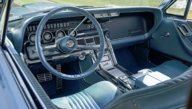 Ford Thunderbird 1964 image number 5