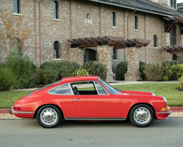 Porsche 911 1969 image number 29