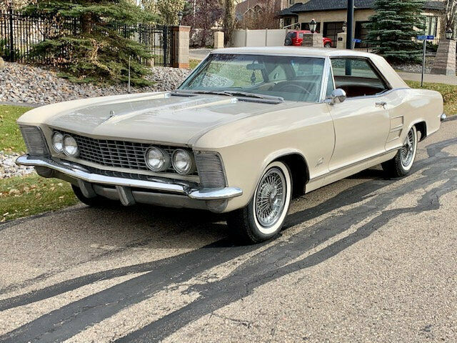 Buick Riviera 1964 image number 10