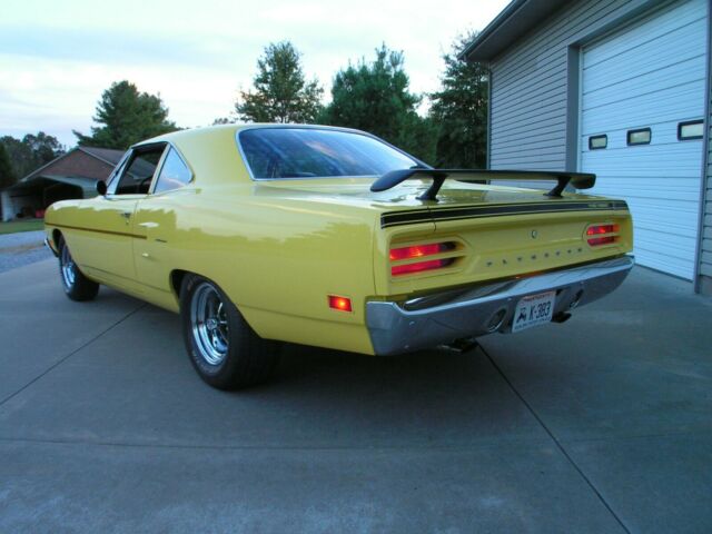 Plymouth Road Runner 1970 image number 20