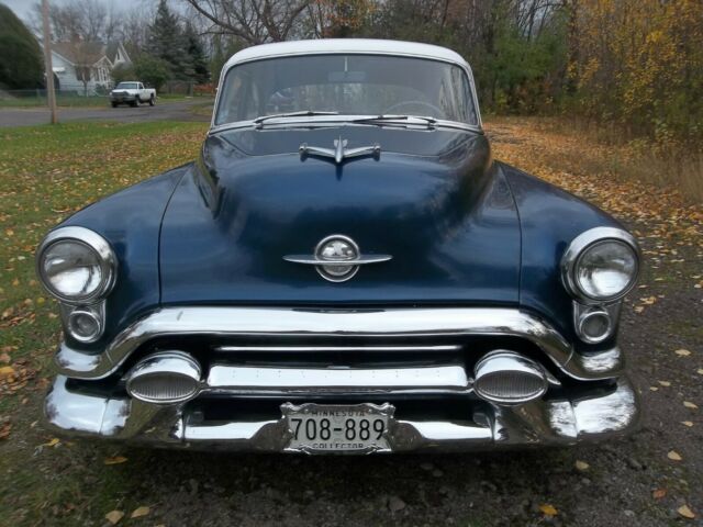 Oldsmobile Rocket Eighty-Eight 1953 image number 18