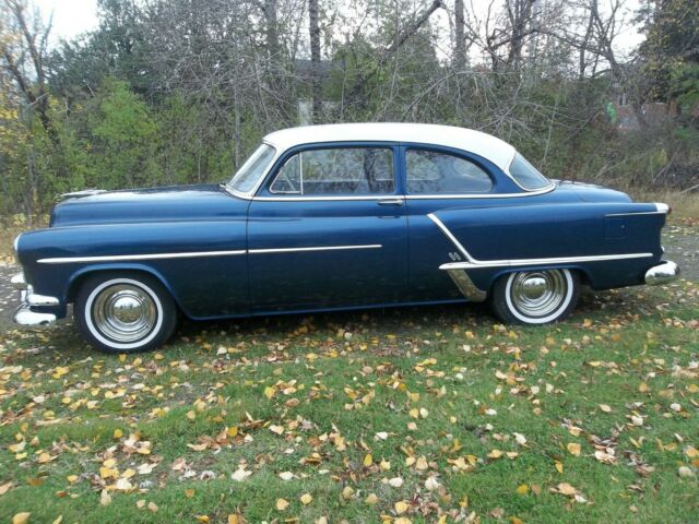 Oldsmobile Rocket Eighty-Eight 1953 image number 4