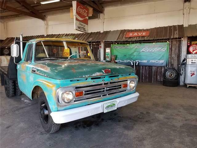 Ford F-350 1962 image number 11