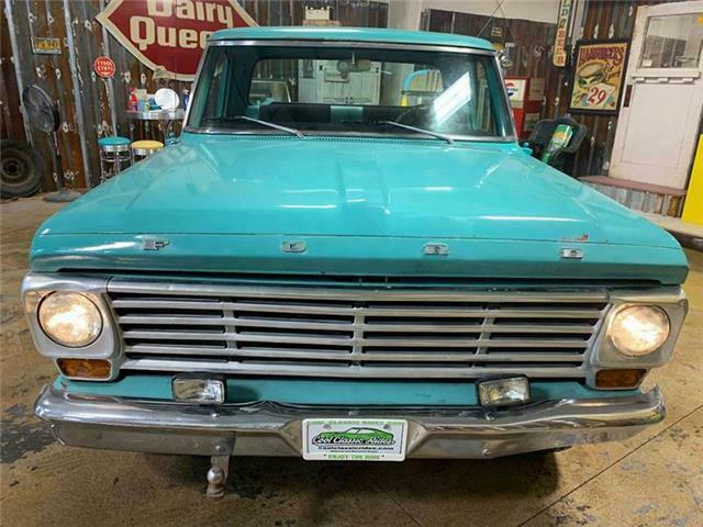 Ford F-250 1967 image number 1