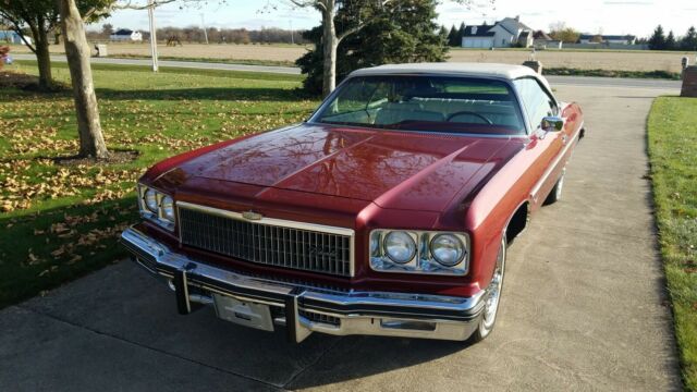 Chevrolet Caprice 1975 image number 28